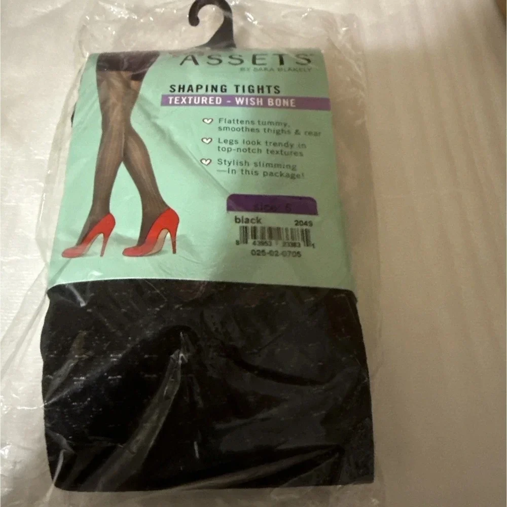 Lot of 5 Assets by Sara Blakely Size 5 Shaping Tights Black NIP Spanx Mix